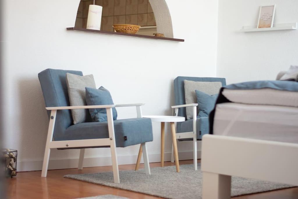 Bright&cozy Flat+balcony Near Airport Free Parking Apartment